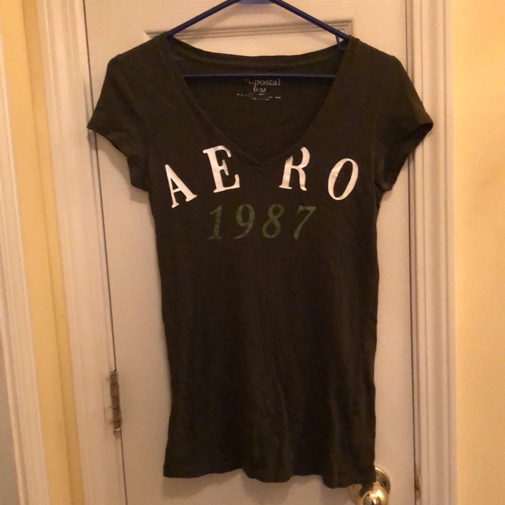 Aeropostale short sleeved top.